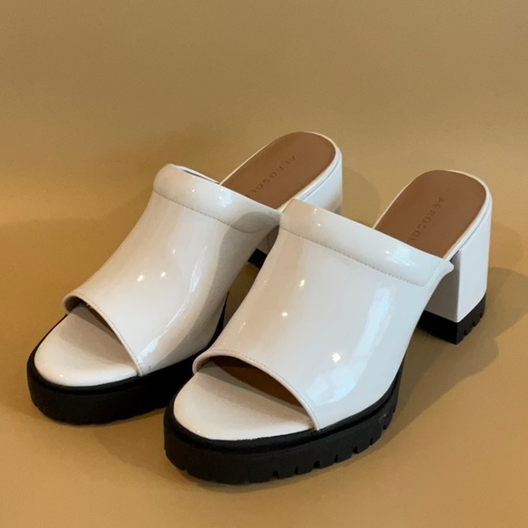 AEROSOLES Shoes - Aerosoles echo white sandal